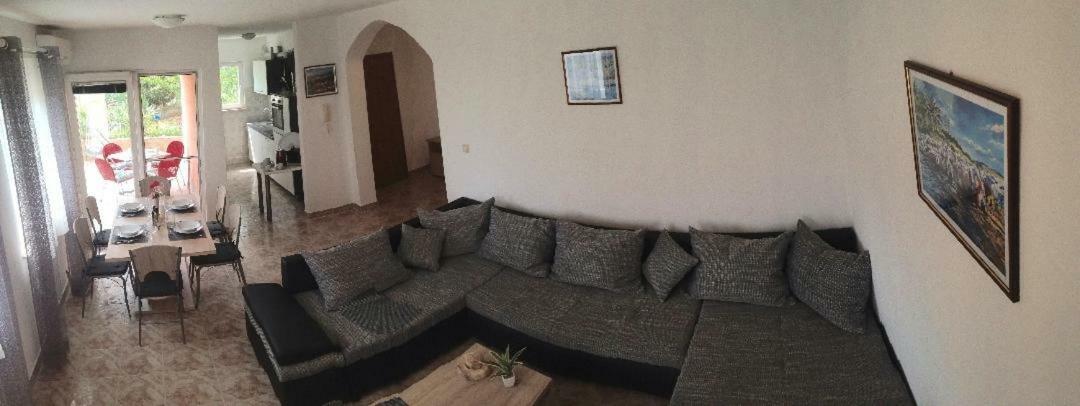 Dita Apartment